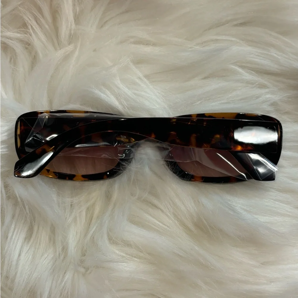 NEW TRENDY BLACK AND BROWN SUNGLASSES-2 PAIRS